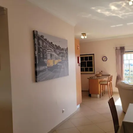 Spacious 2 Bedroom 2 Bathroom In Apartment