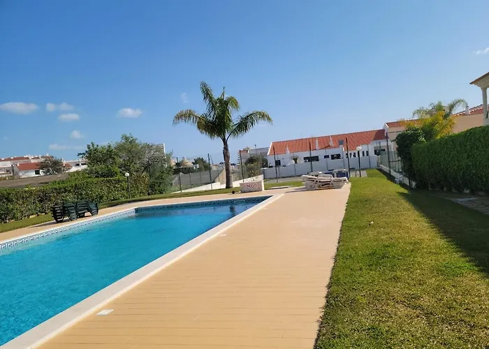 Apartment Spacious 2 Bedroom 2 Bathroom In *