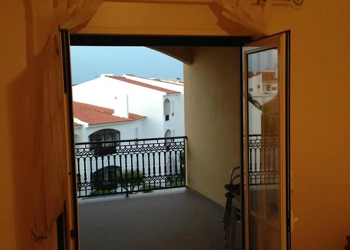 Spacious 2 Bedroom 2 Bathroom In