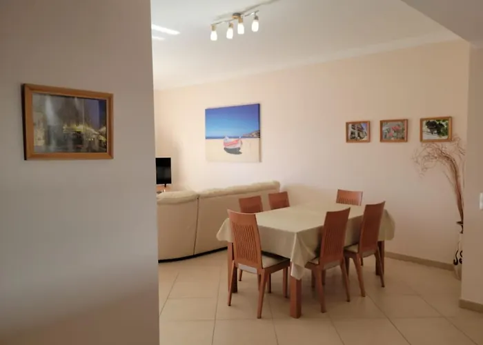 Spacious 2 Bedroom 2 Bathroom In * Albufeira