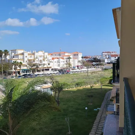 Spacious 2 Bedroom 2 Bathroom In *