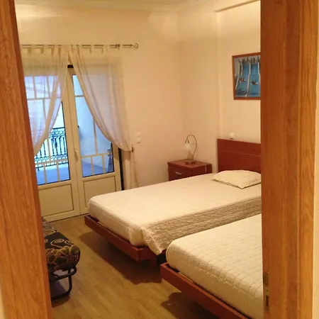 Spacious 2 Bedroom 2 Bathroom In Apartment *