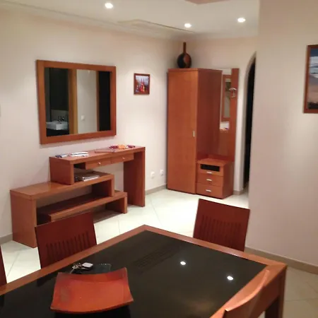 Spacious 2 Bedroom 2 Bathroom In Apartment