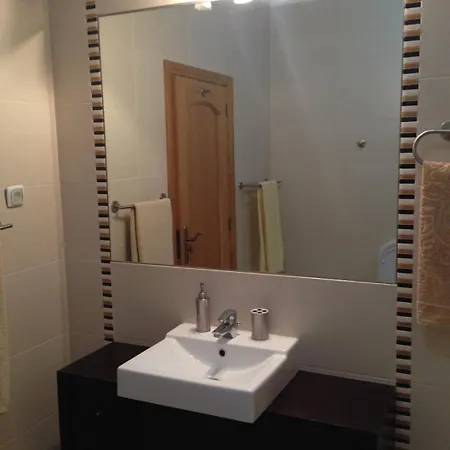 Spacious 2 Bedroom 2 Bathroom In Διαμέρισμα Αλμπουφέιρα
